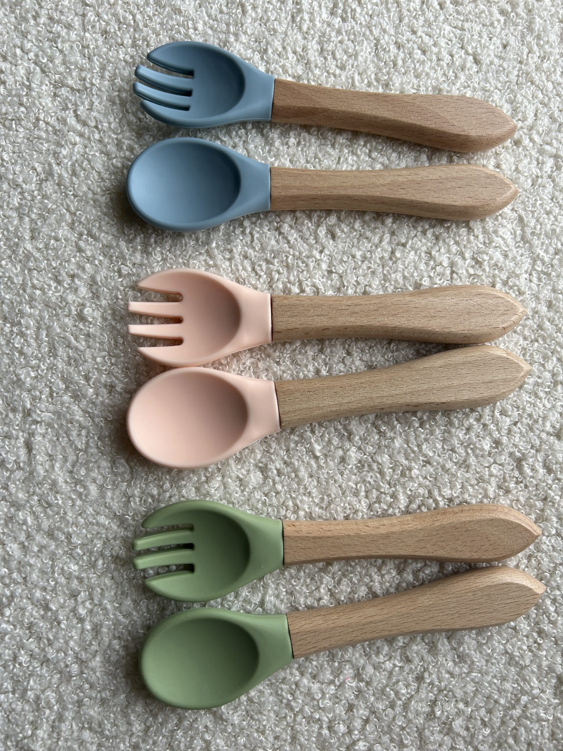Couverts en bois bébé personnalisés couleurs