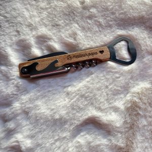 Tire-bouchon multifonction