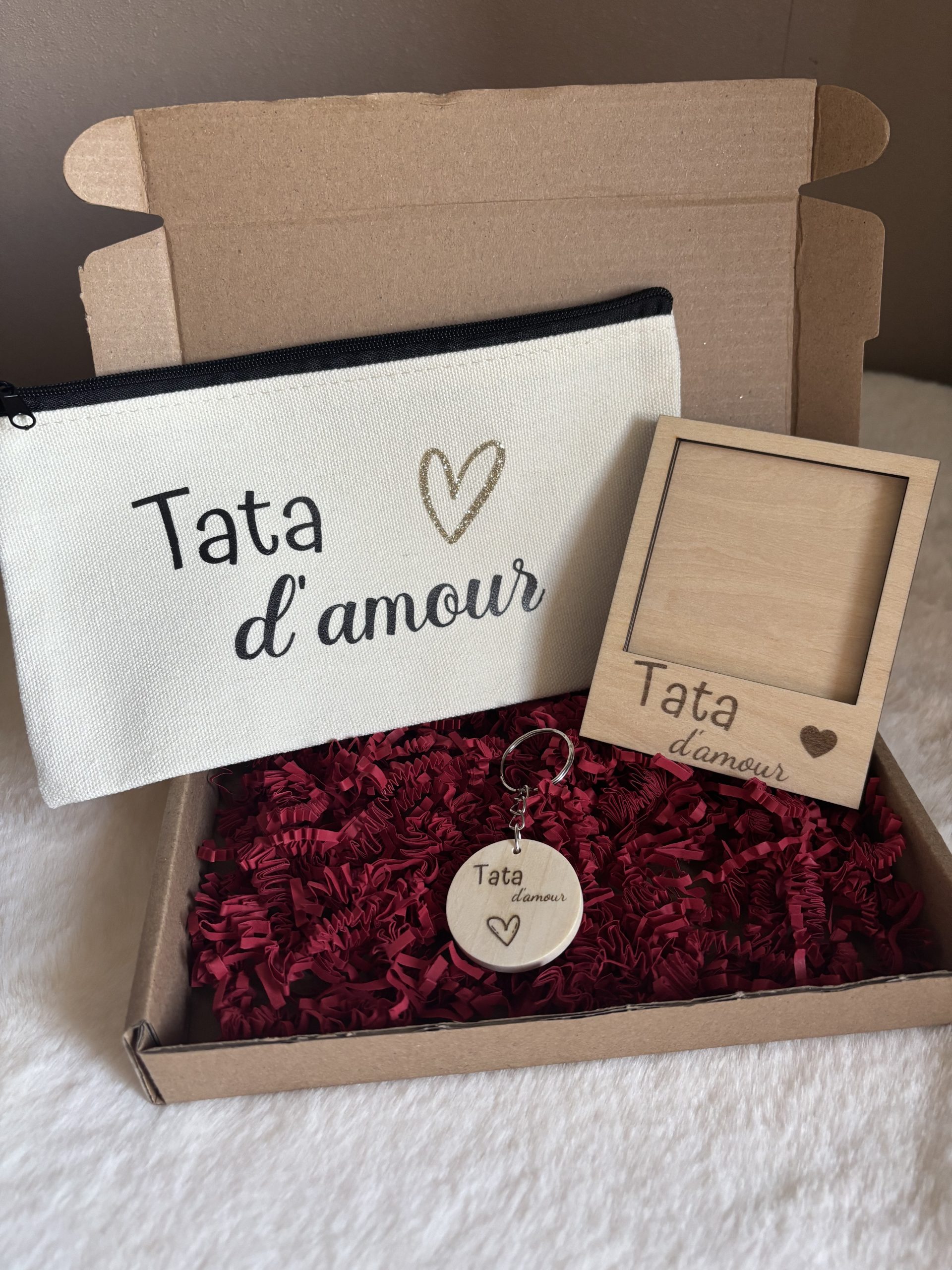 Rendez ce coffret encore plus spécial en personnalisant l'intégralité des produits avec le surnom de votre choix.