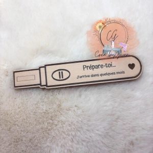 Test de grossesse en bois personnalisé
